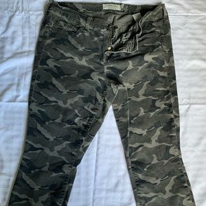 Torrid Cropped Camo Jegging